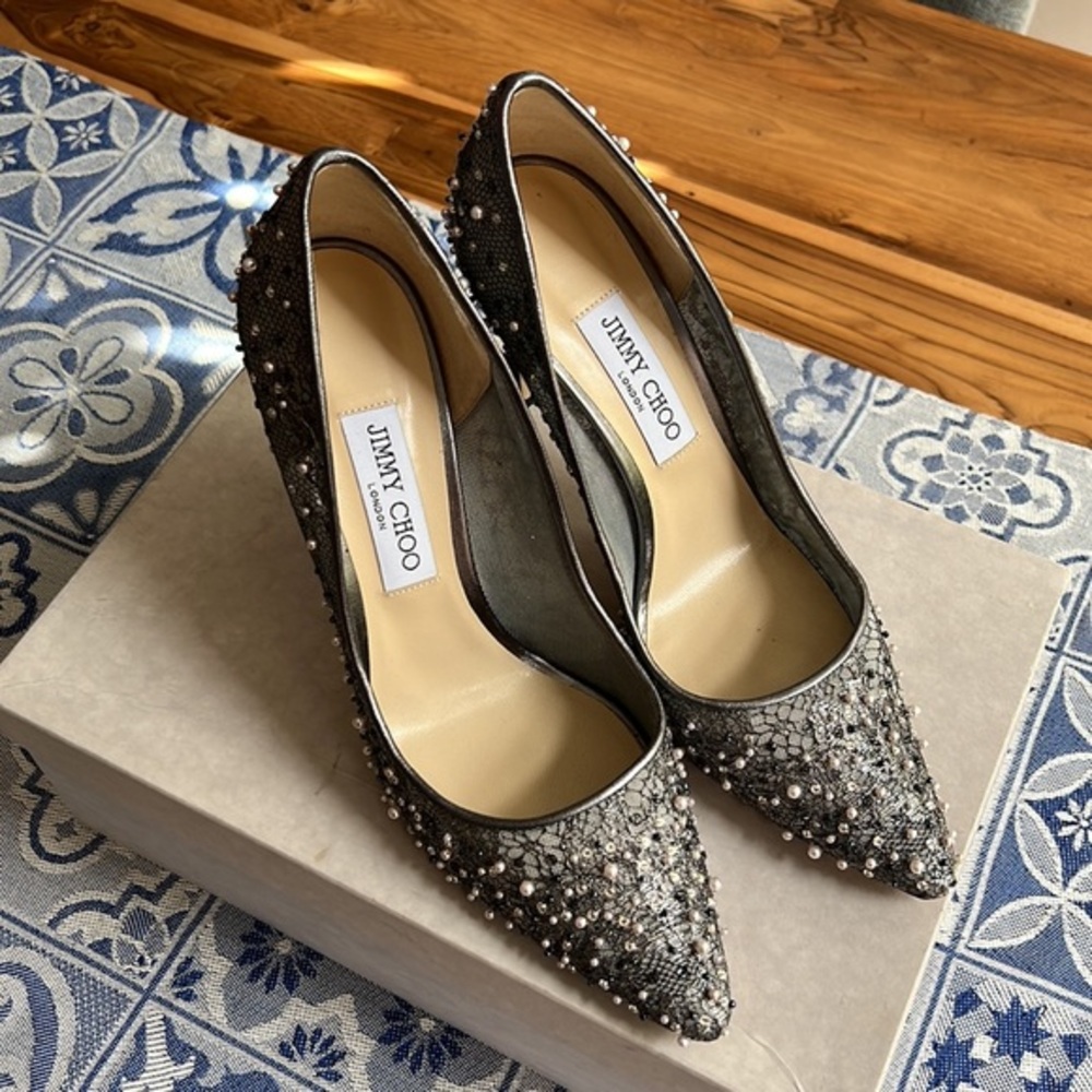 NWT Jimmy Choo embellished pumps size 40
